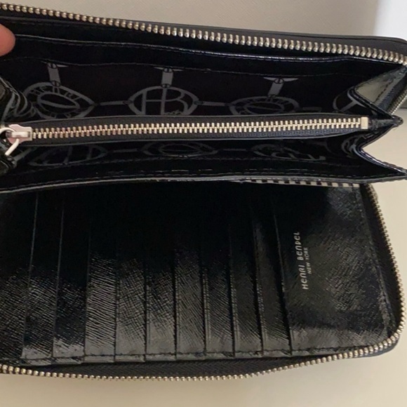 Brand New Henri Bendel Tote and Brand new wallet - Picture 8 of 16